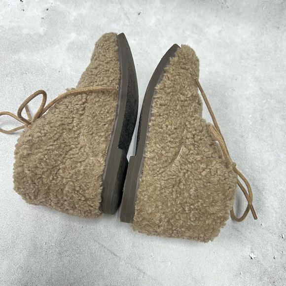 AOI sz 27 Age of Innocence Teddy Jane faux-fur ankle boots - Picture 7 of 10